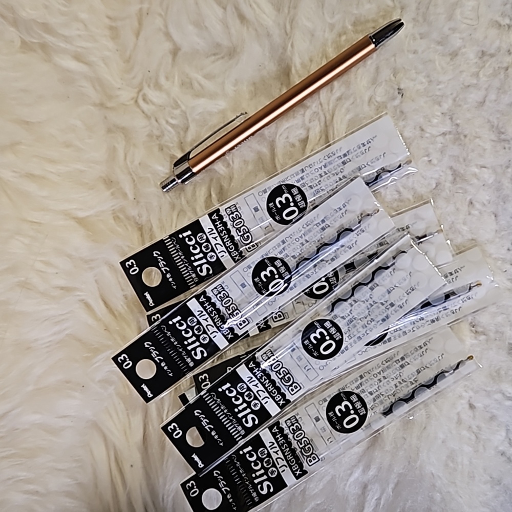 Mini slim pen with refills